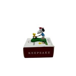 Hallmark 2019 Peanuts Golfer Snoopy and Woodstock Keepsake Christmas Ornament